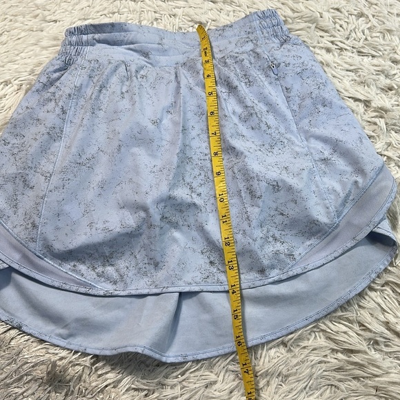 Lululemon Hotty Hot High-Rise Skirt Gravel Dust Pastel Blue Multi / Pastel - Picture 2 of 6